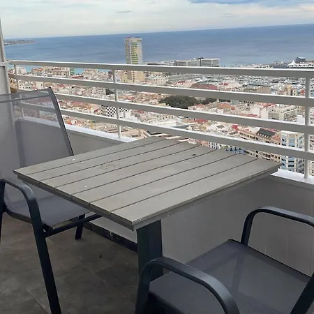 Sky Views In Centre Apartmán Alicante