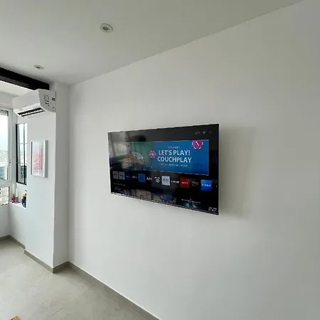 Sky Views In Centre * لقنت